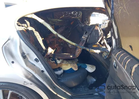 2015 Infiniti Q50 z USA, uszkodzony, nr VIN JN1BV7AP7FM342774